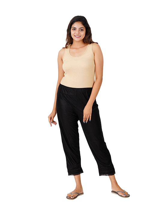 How to Plop Hair for Bouncy, Beautiful Curls